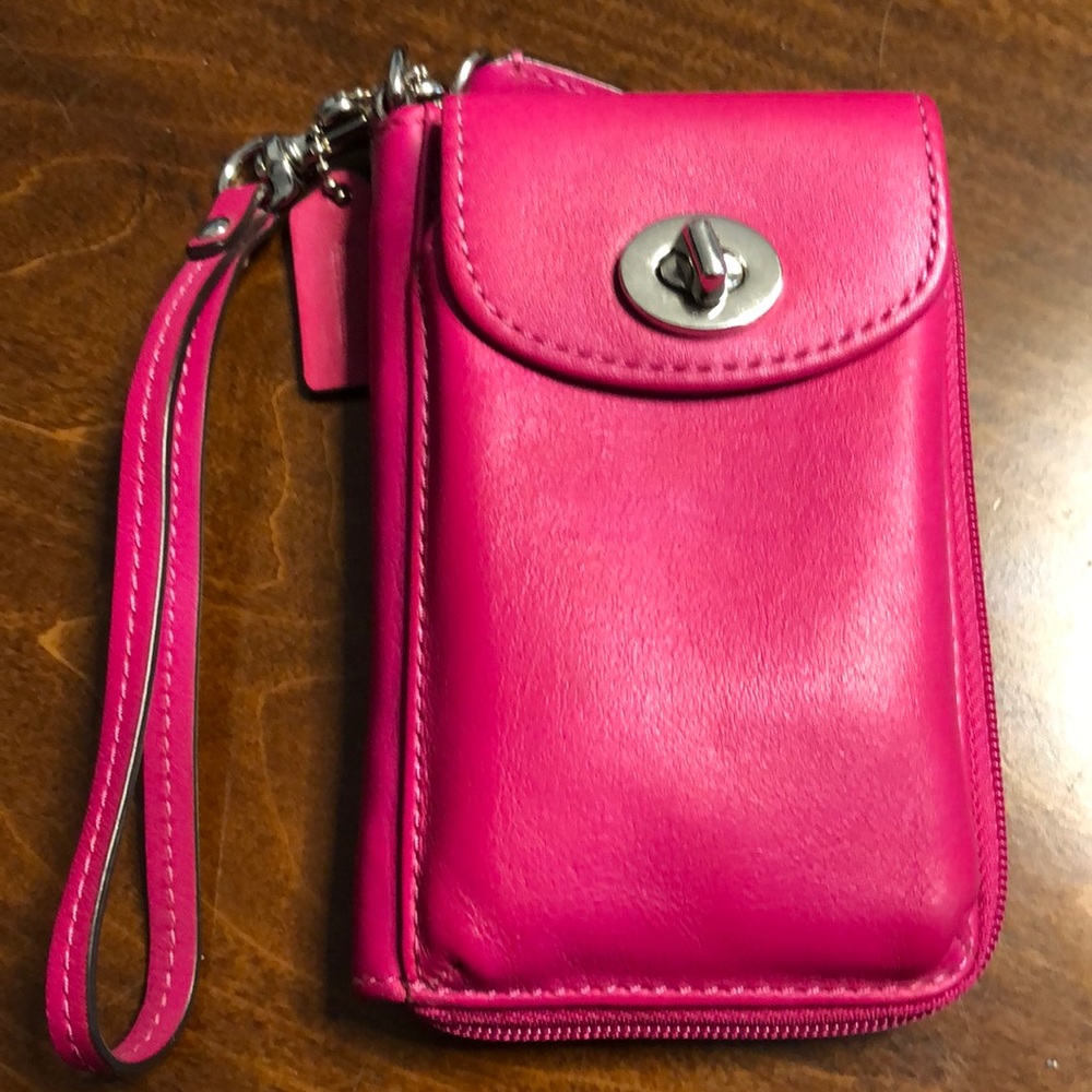 Coach and Four Pink Wristlet Clutch EUC
